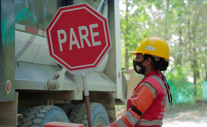AUXILIAR-DE-TRANSITO-PARA-OBRA-CIVIL